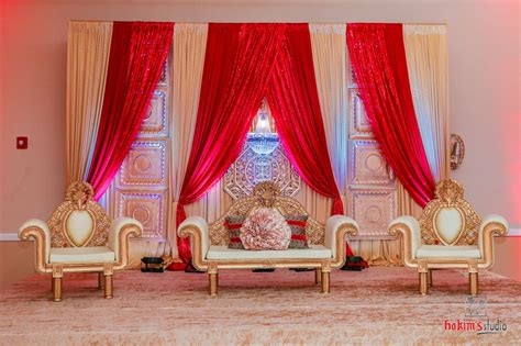 Wedding stage decoration | Wedding stage decorations, Wedding stage, Pakistani wedding stage