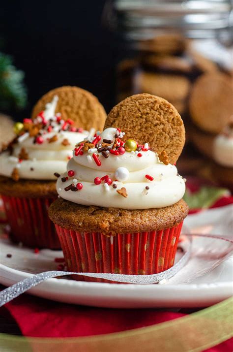Gingerbread Cupcakes With Cream Cheese Frosting