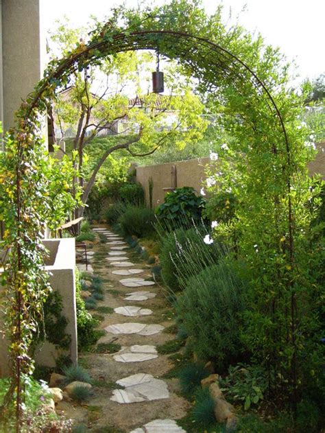 How To Make An Apply Unique Side Yard Landscaping Ideas