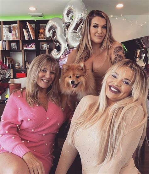 Trisha Paytas Hot Younger Sister Signs Up To Onlyfans As She Flaunts Boobs In Lingerie Daily Star