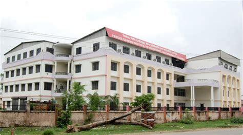 Feroze Gandhi Institute Of Engineering And Technology Infrastructure