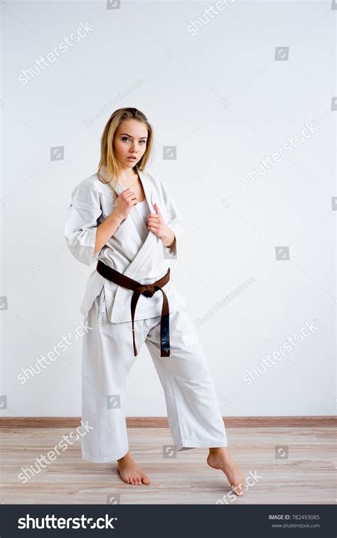 pin de tough girls en girls and martial arts artes marciales marcial karate