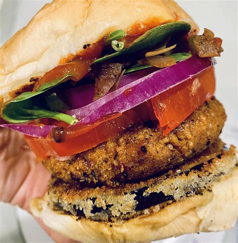 Fish meal recipes must always be close at hand if you want to make your cat nutrition diet complete. Meaty vegan burgers (grill-able juicy high protein)https ...