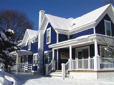 Namun, tidak sedikit yang merasa bingung ketika hendak membeli sebuah rumah, khusus nya rumah minimalis karena. Warna Cat Rumah Bagian Luar yang Bagus Trend 2017 putih ...
