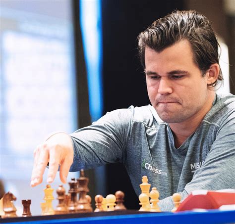 Svikt i Norge: Praggnanandhaa taper mot Carlsen; Vaishali beseirer