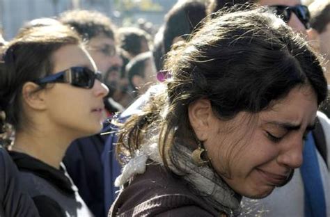 Carolina, la espectacular novia de nico benedetti. La Jornada: Un torrente espontáneo de aplausos y flores ...