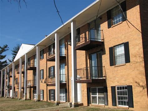 Step through your front door into a spacious, upgraded townhome or a 1 bedroom apartment in louisville, ky. Eric Court Apartments Rentals - Louisville, KY ...