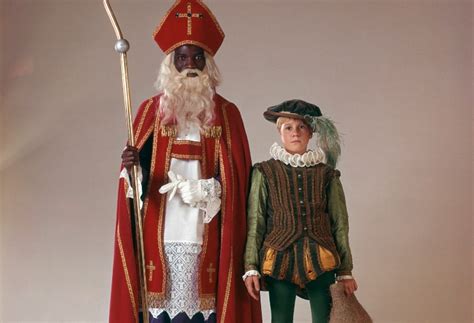 Zwarte Sinterklaas En Witte Zwarte Piet Historiek