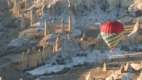 Hot Air Balloon Crashes In Cappadocia Injure Dozens Of Tourists World