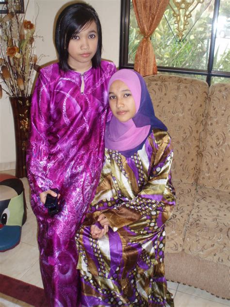 باجو كوروڠ) is a traditional malay costume which loosely translated as enclosed dress. Malaysian Baju Kurung 59 | Malaysian Baju Kurung