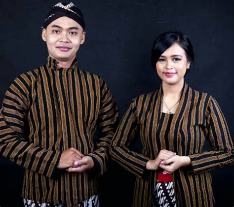 Pakaian Adat Jawa Asli Budaya Indonesia Tradisional Hingga Modern