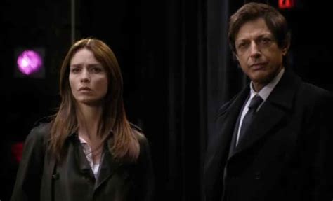 Bogosian was replaced in the cast by mary elizabeth mastrantonio, playing captain. Law And Order Criminal Intent Season 9 Episode 1
