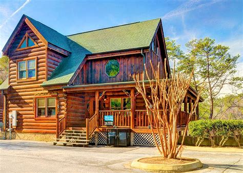 Luxury Cabin With Hot Tub By Pigeon Forge Tennessee Glamping Hub