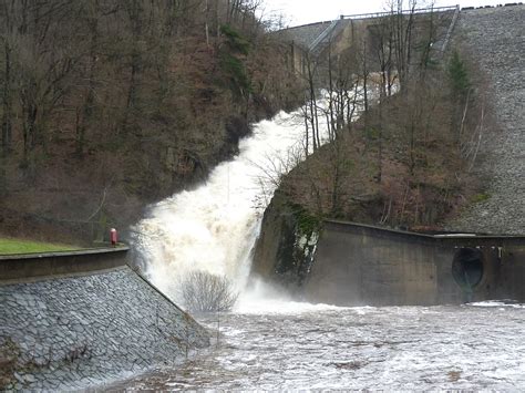 Site officiel du lac de la gileppe. Chaudfontaine Cycling Academy: Le Barrage de la Gileppe