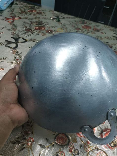 Sodium bikarbonat yang juga dikenal sebagai baking soda biasa digunakan dalam industri makanan. Cuci Kerak Kuali Tanpa Perlu Sental. Hanya Guna Kapur ...