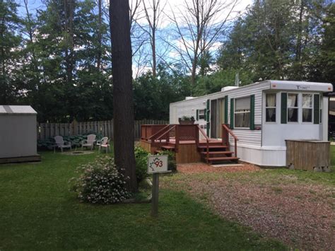 Master room for rent at green acre park condo with private bathroom. Site 093 - Trailers Sold - Green Acre Park