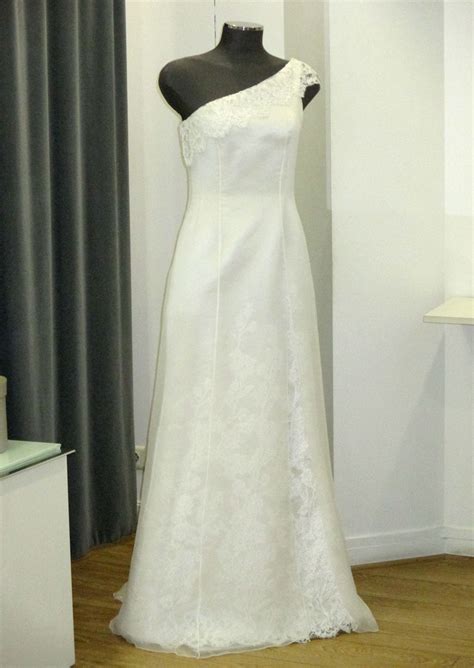 chinon collection 2015 robe de mariage asymétrique fond en satin duchesse de soie blanc