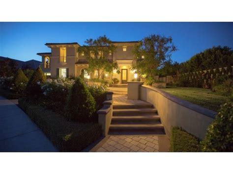 The area writer bio nellene teubner plouffe is a writer who started her journalism career as a reporter and columnist for the orange county register newspaper in 1992. Welcome To The Oaks of Calabasas! - Calabasas, CA Patch