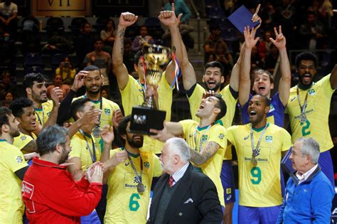 Brasil argentina volei tóquio toquio2020 Brasil salva match point, vence Argentina e é campeão do ...
