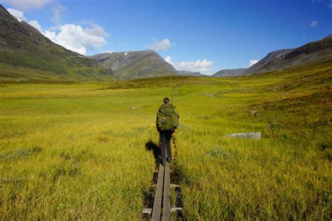 A 12 day tour through the imposing highlands of sweden, north of the arctic circle. Kungsleden 2016 - Start Hiking