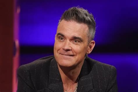 Robbie Williams Reveals He Sees Himself In Harry Styles Flipboard