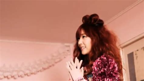 Tiffany S Snsd Behind The Scenes Of Beautiful Birthday Party Theme Ceci Photo Shoot [20photos