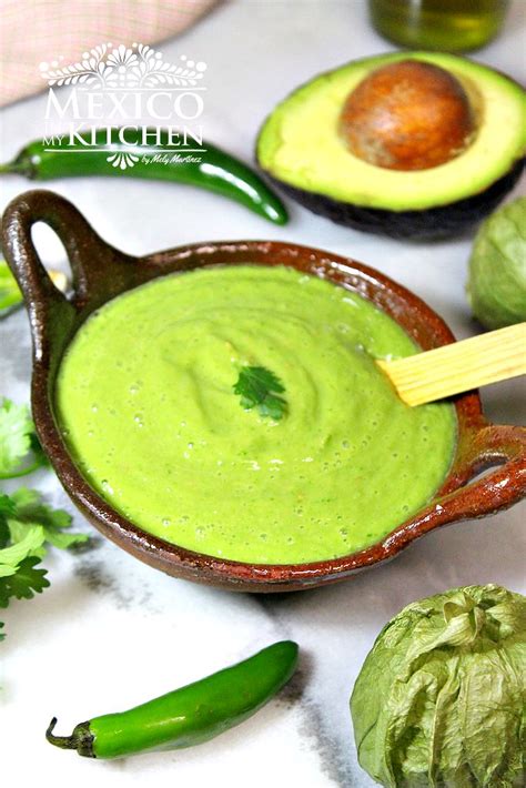 Mexico In My Kitchen How To Make Green Salsa With Avocado Cómo Hacer