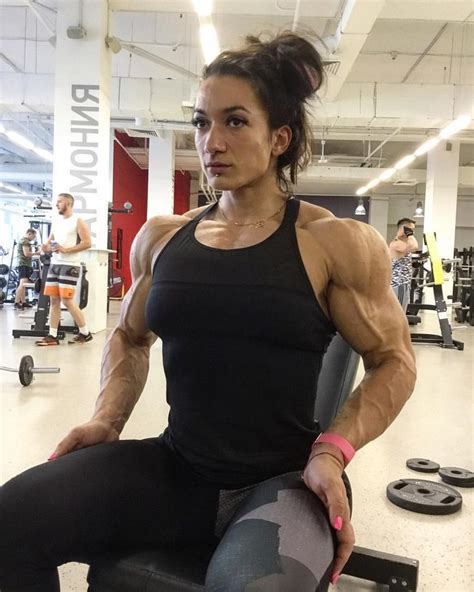 Russian Female Bodybuilder Valentina Mishina Strong Girl Abs