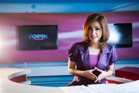 Galeri foto seksi eksotis cantik erotis aura seksnya mengairahkan! ANKER_ux: FOTO PRESENTER ANTV ZIZA HAMZAH