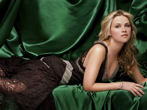 Hollywood Stars Reese Witherspoon Hot Pictures Gallery 2012