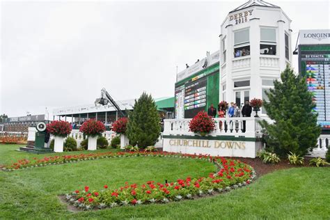 Kentucky derby churchill downs seating guide. What to Know When Visiting the Kentucky Derby Infield