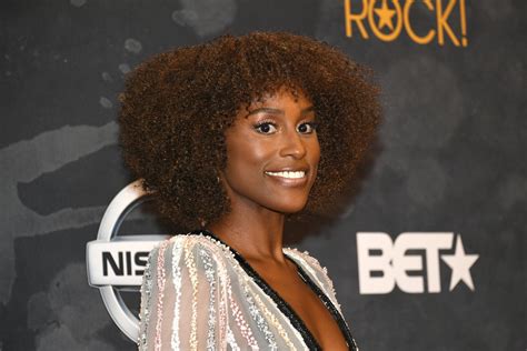 Issa Rae Makes Us Love What We Dont Even Like At The Black Girls Rock