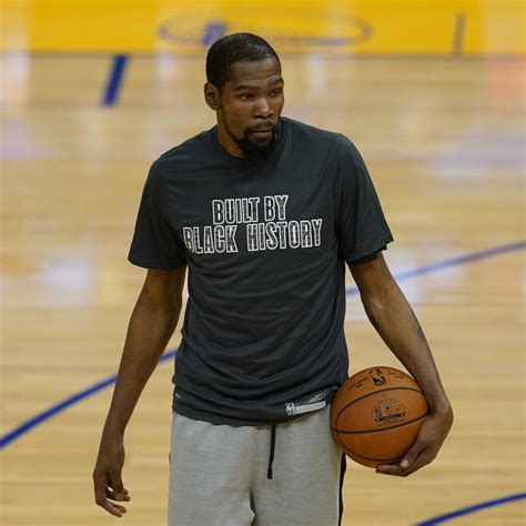 Kevin Durant Fined 50k For Homophobic Misogynistic Dms With Michael