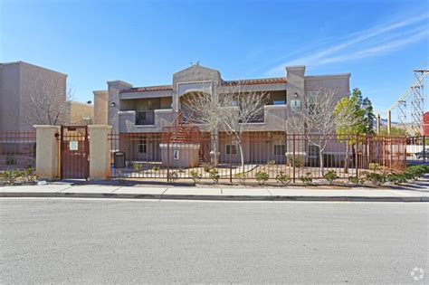 Apartment at 3663 w cactus ave. Desert Oasis