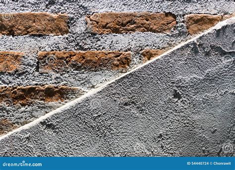 Halve Baksteen Half Concrete Muur Stock Foto Image Of Rood Half