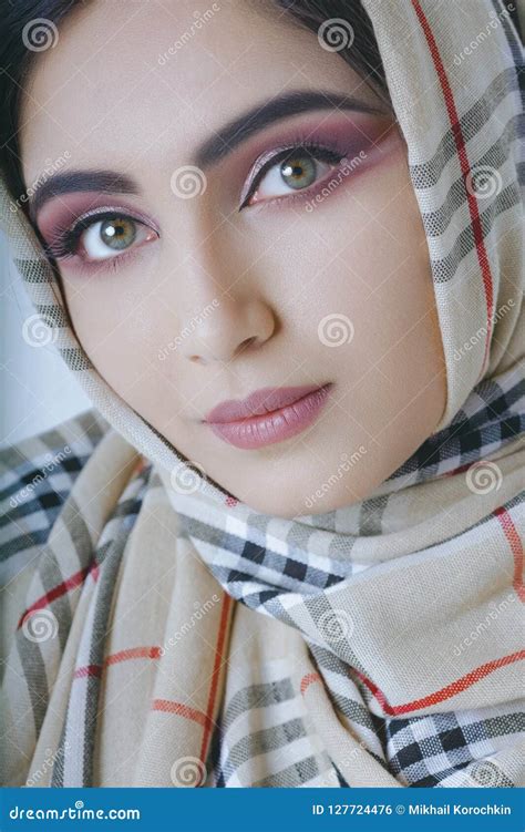 Hijabi Arap Telegraph