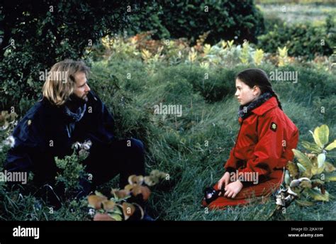 Jeff Daniels And Anna Paquin Film Fly Away Home 1996 Characters Thomas Tom Alden Amy Alden