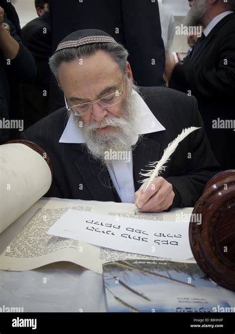 Rabbi With Torah Scroll Hi Res Stock Photography And Images Alamy