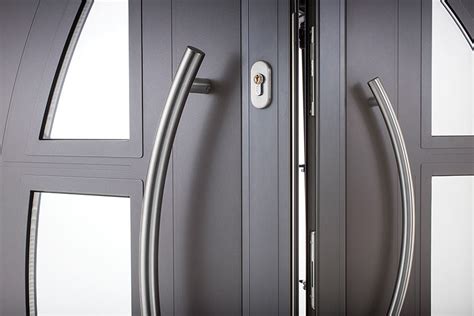 Aluminium Entrance Doors Vs Composite Doors What Are The Differences