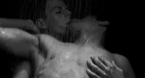 Soap Up A Stud For Nationalshowertogetherday Daily Squirt