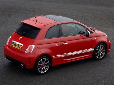 La vettura nacque sulle orme della celebre fiat nuova 500 abarth prodotta per un ventennio dal 1958. FIAT 500 Abarth - 2008, 2009, 2010, 2011, 2012, 2013, 2014 ...