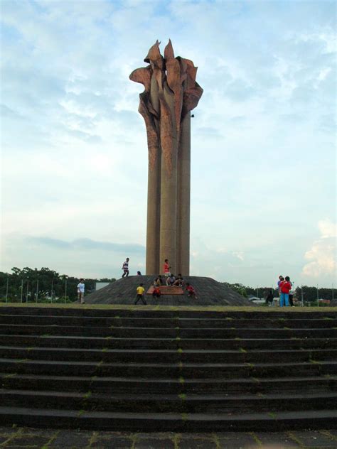 Bandung lautan api (bandung as sea of fire) is a fire that occurred in the city of bandung, on march 24, 1946. Tiket Masuk Monumen Bandung Lautan Api Kab Badung 2019 ...