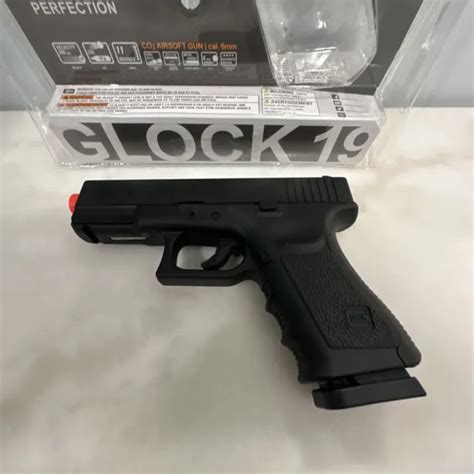 Umarex Glock 19 G19 Gen3 Co2 Airsoft Pistol 6mm Bb 350fps 11 Rounds