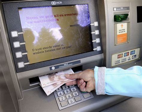 Pinautomaat SNS Bank Met Ons In Weert