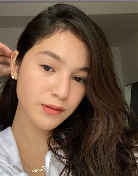 So, he kept the details of his early family life, out of the public reach. Barbie Imperial Reacts to Ara Mina's Engagement To Dave ...