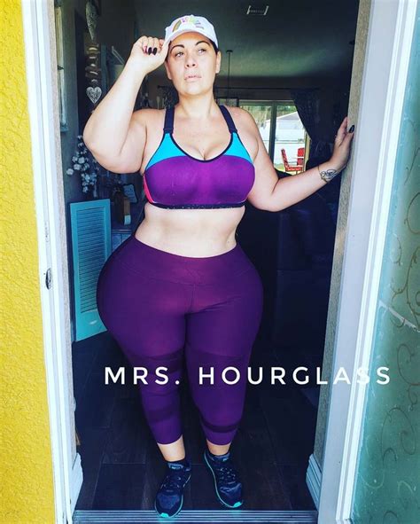 Mrs Hourglass Pe Instagram „helping A Friend Move Today Gooddeeds Help Positivity