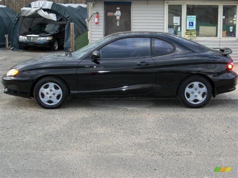 The name tiburon, a slight variation of tiburón, the spanish word for shark. Jet Black 1998 Hyundai Tiburon Standard Tiburon Model ...