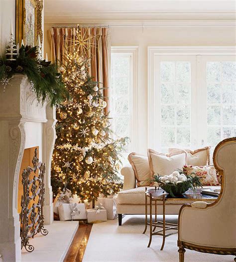 Warm floors with deeply cut, textured wildlife and hunting lodge rugs for bedroom, living room and kitchen. 25 Awesome Christmas Living Room Ideas | House Design And ...