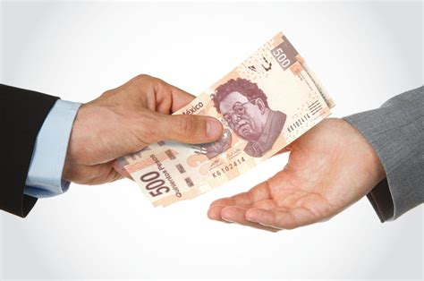 Dependiendo de la cantidad de dinero. Qué es la corrupción | THE MEXICAN CULTURAL CENTRE