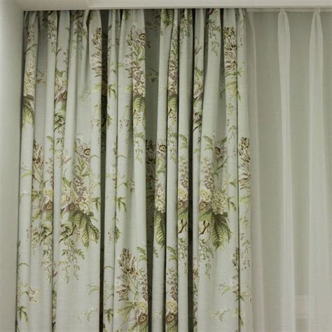 Light Green Print Curtains In Decorative Designer Floral Style